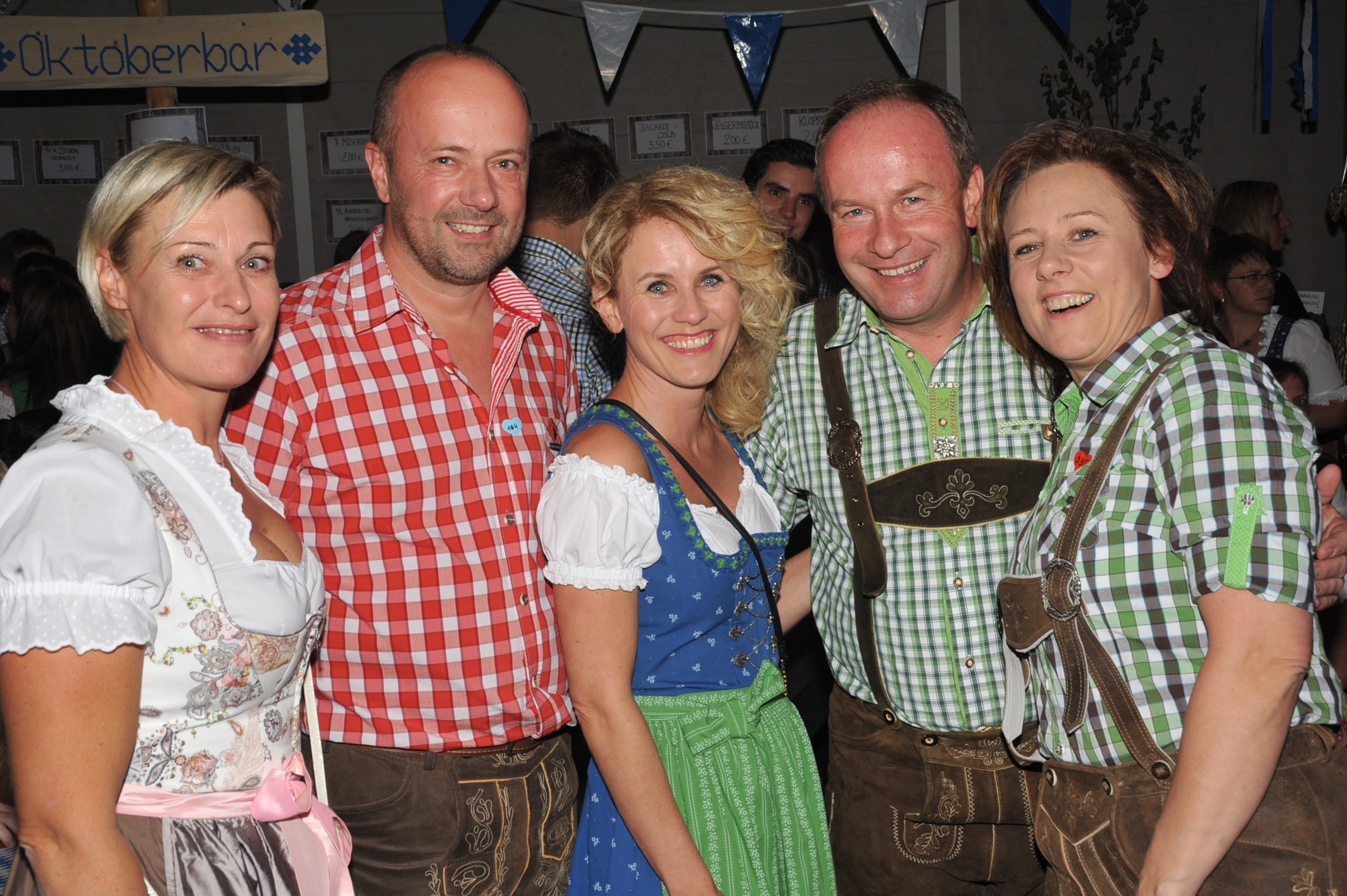 Rotes Kreuz Obdach Lud Ein Bombenstimmung Beim Rot Kreuz Oktoberfest 